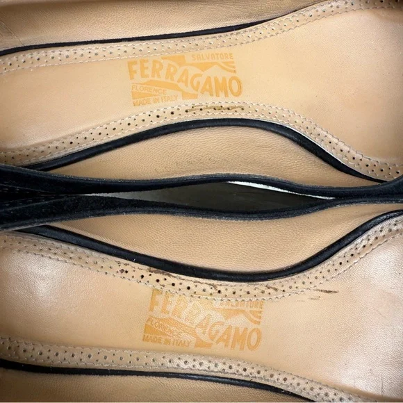 Salvatore Ferragamo Neissa pumps in black suede and leather shoes size 7.5 B - Picture 13 of 16